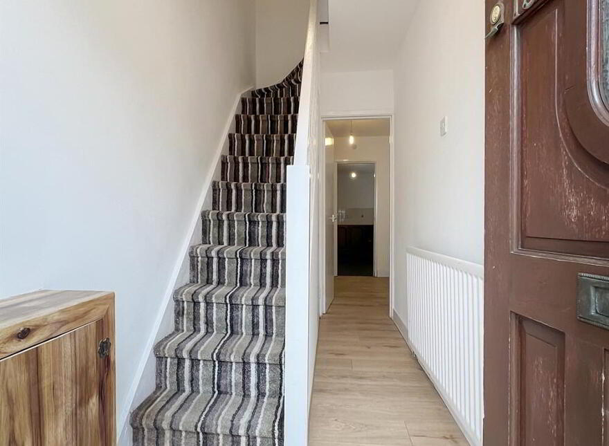 153 Broadway, Belfast, BT12 6HY