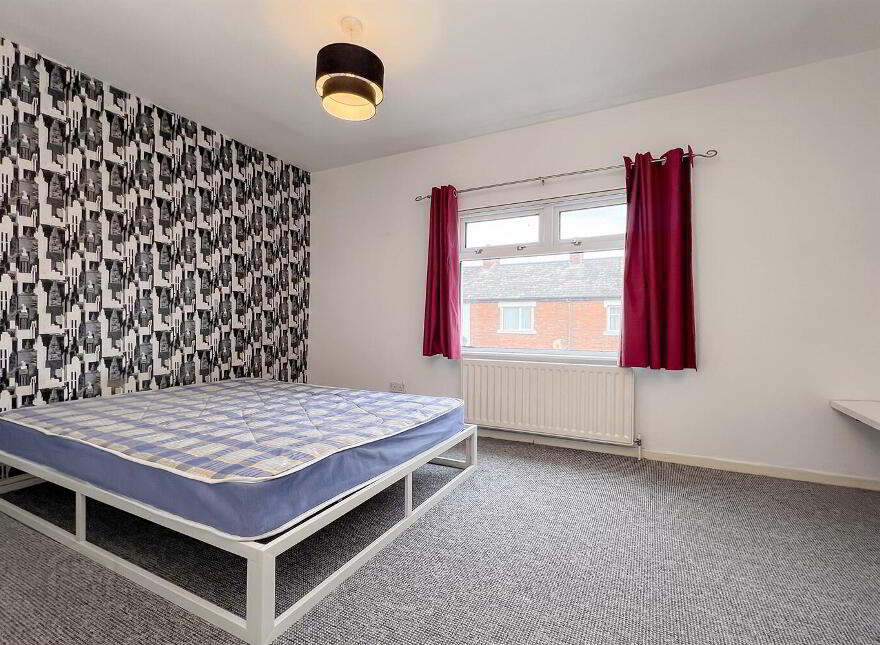 153 Broadway, Belfast, BT12 6HY