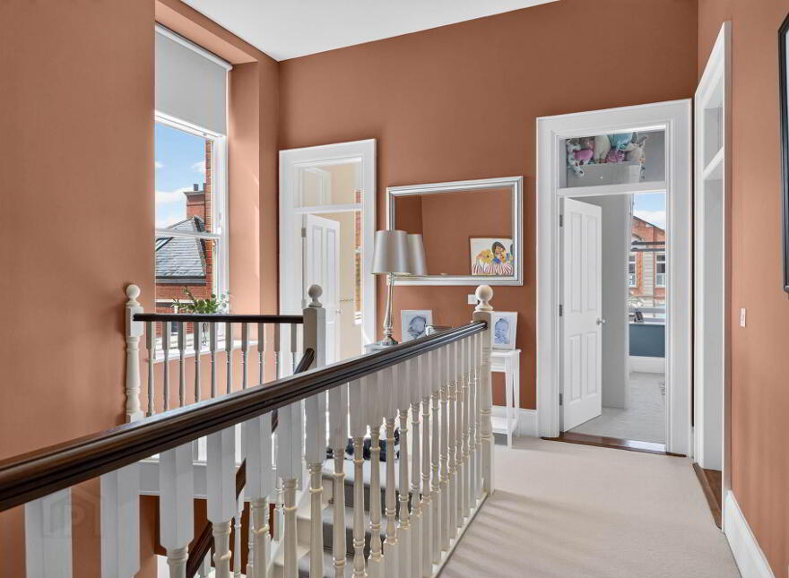 6 Ishbel Gardens, Belvoir Park, Belfast, BT8 8FT