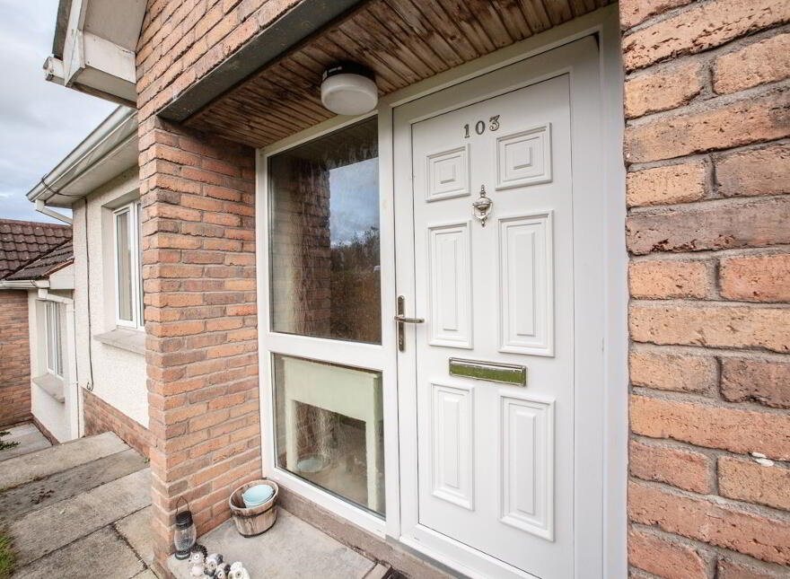 103 Tullymore Downs, Armagh, BT60 4AH
