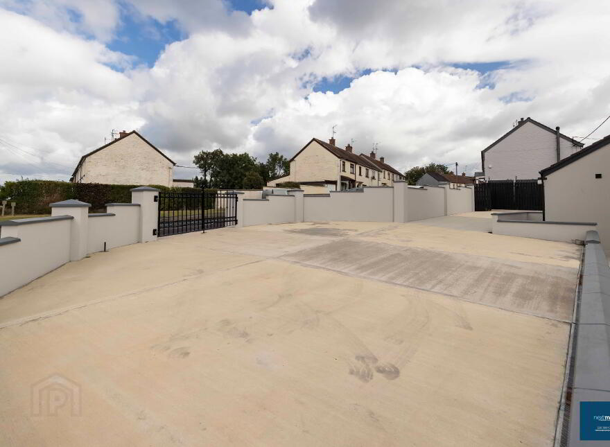 27 Tullyhugh Park, Tandragee, BT62 2DN