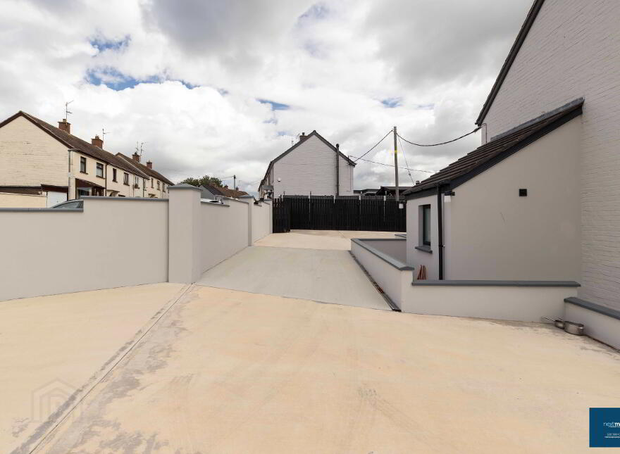 27 Tullyhugh Park, Tandragee, BT62 2DN