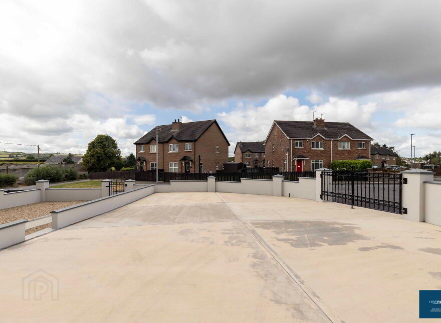 27 Tullyhugh Park, Tandragee, BT62 2DN