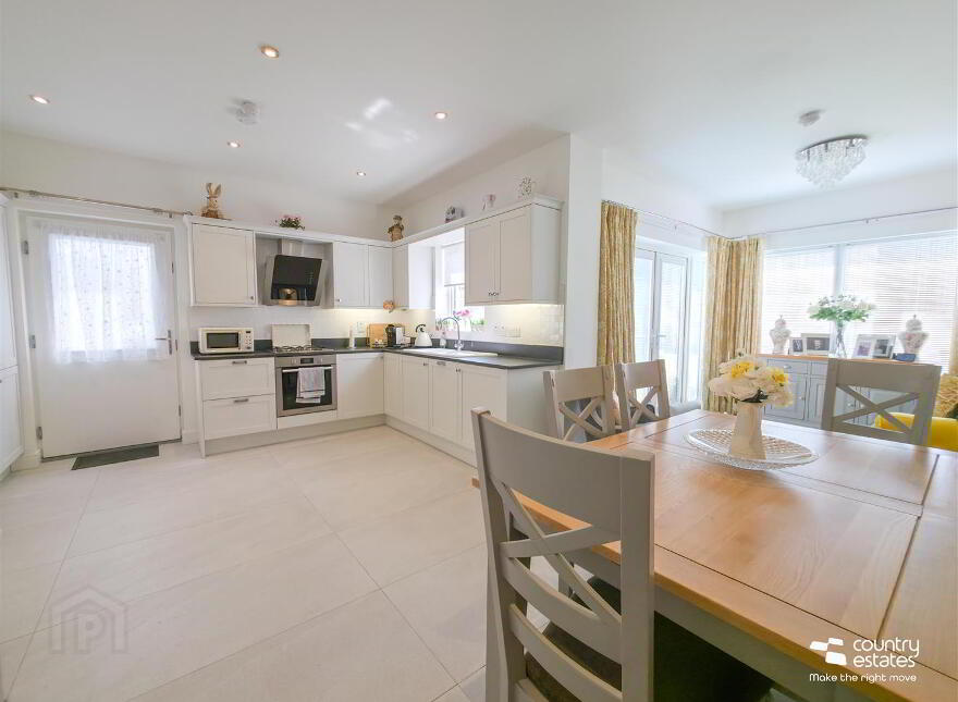 7 Blackrock Crescent, Newtownabbey, BT36 4AY