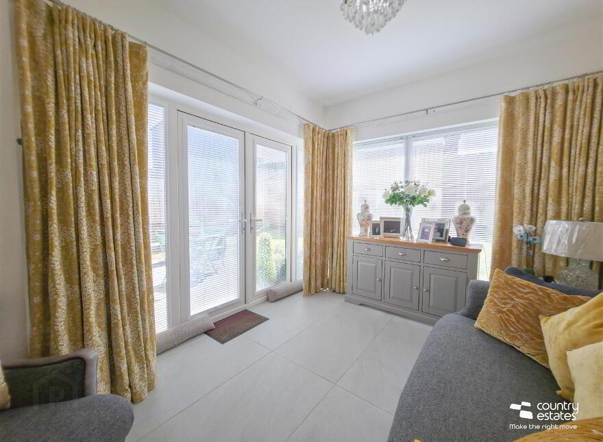 7 Blackrock Crescent, Newtownabbey, BT36 4AY