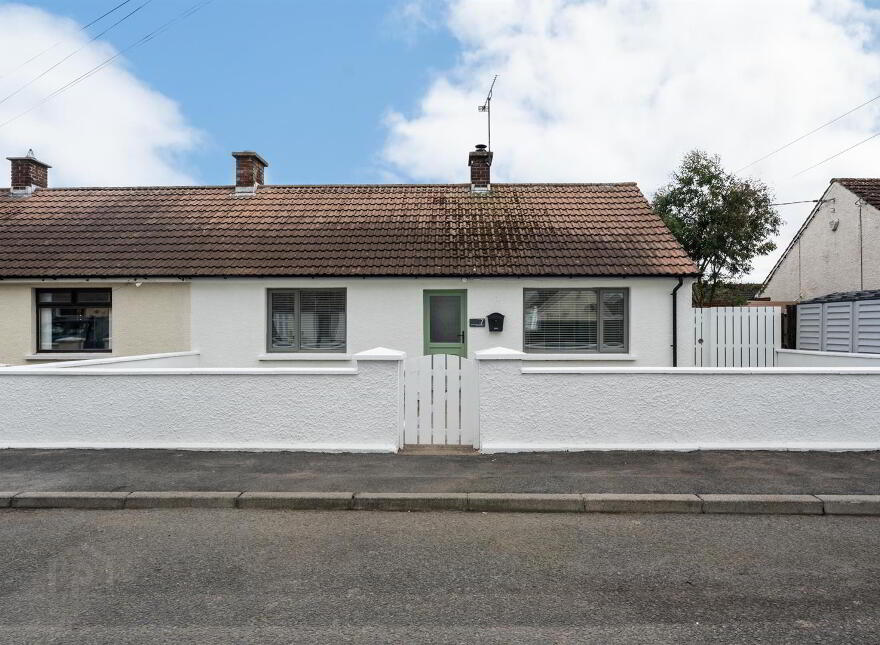 17 Marian Park, Ballykinler, Downpatrick, BT30 8DJ