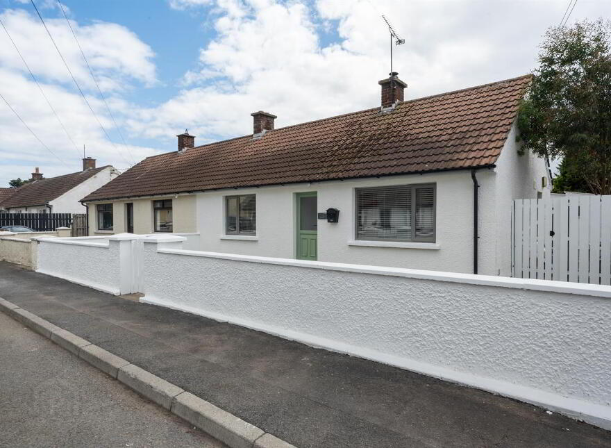 17 Marian Park, Ballykinler, Downpatrick, BT30 8DJ