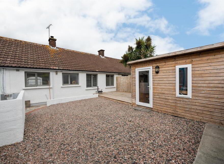 17 Marian Park, Ballykinler, Downpatrick, BT30 8DJ