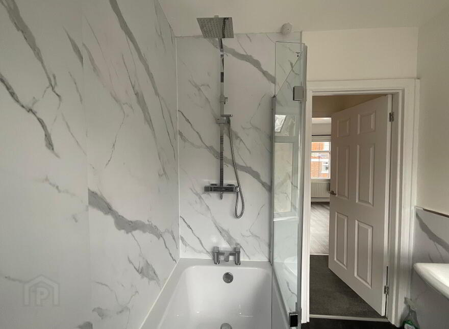 96 Ainsworth Drive, Belfast, BT13 3EJ