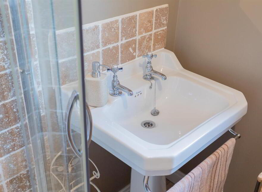 6 Greenpark Drive, Antrim, BT41 4EN