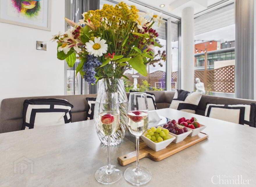 902 Margarita Plaza, 81 Adelaide Street, Belfast, BT2 8FF