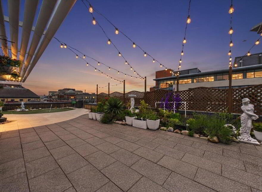 902 Margarita Plaza, 81 Adelaide Street, Belfast, BT2 8FF