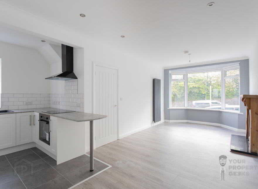 155 Knock Road, Belfast, BT5 6LH