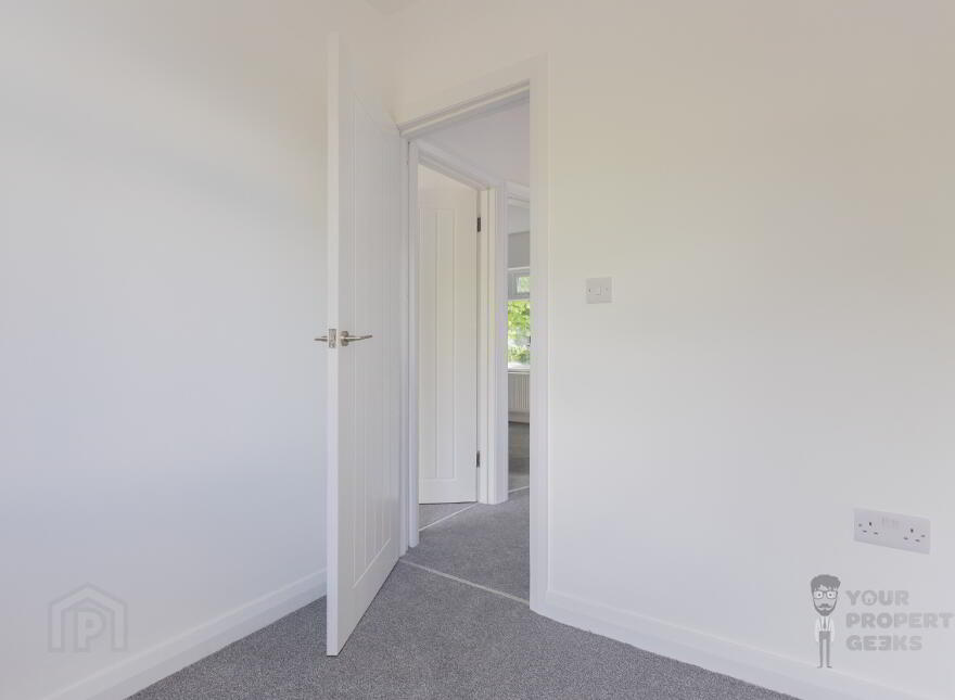 155 Knock Road, Belfast, BT5 6LH