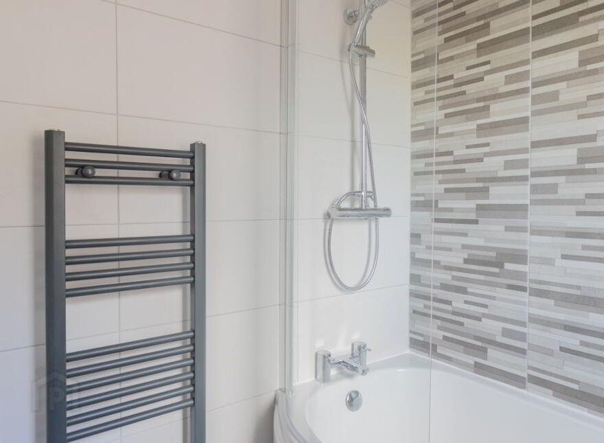 155 Knock Road, Belfast, BT5 6LH