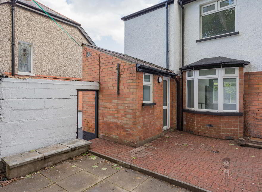 155 Knock Road, Belfast, BT5 6LH