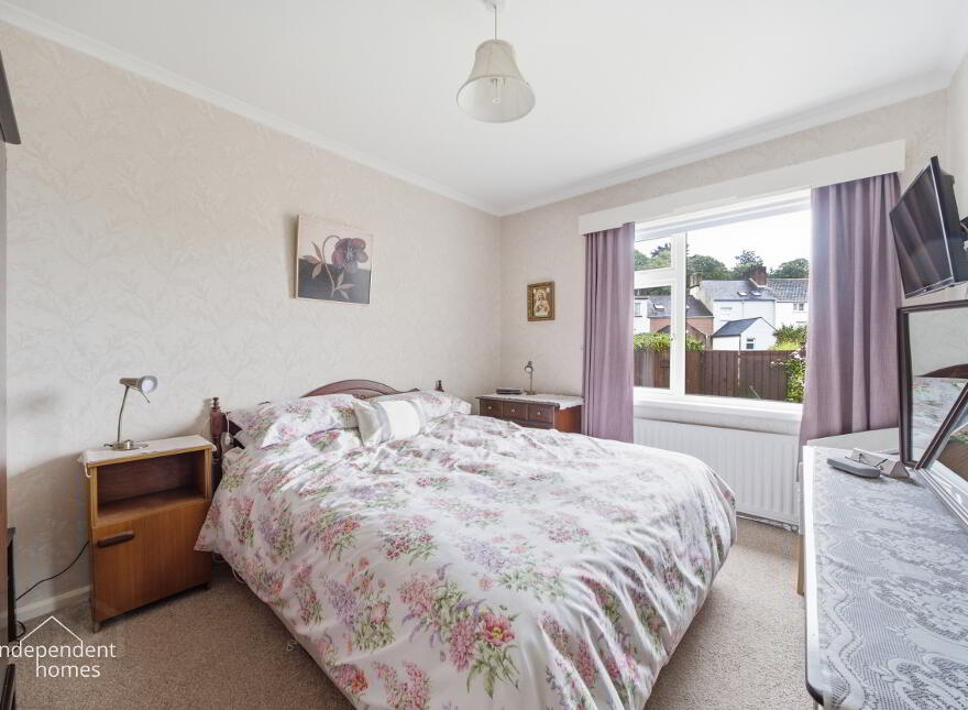 75 Victoria Road, Larne, BT40 1LY