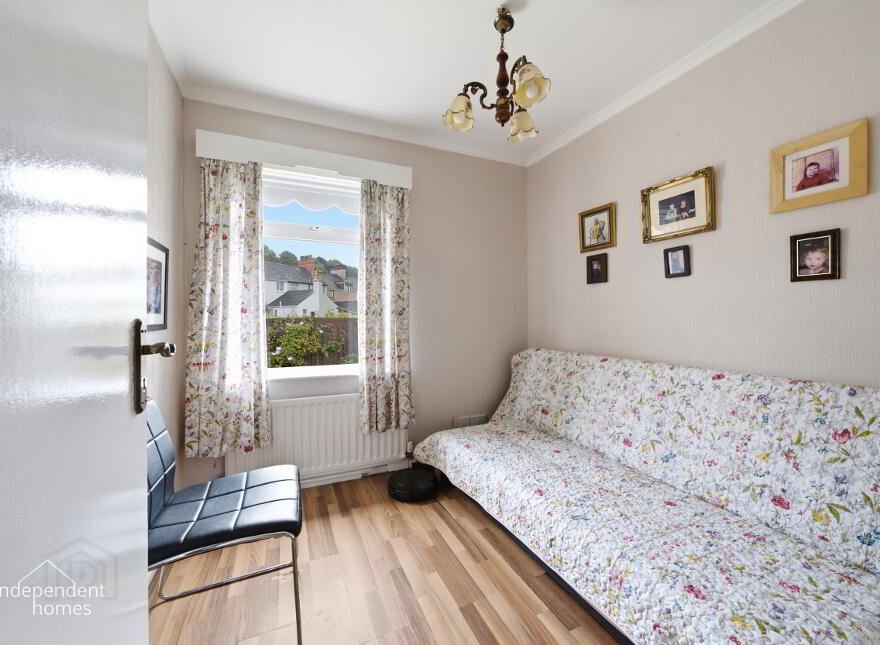 75 Victoria Road, Larne, BT40 1LY
