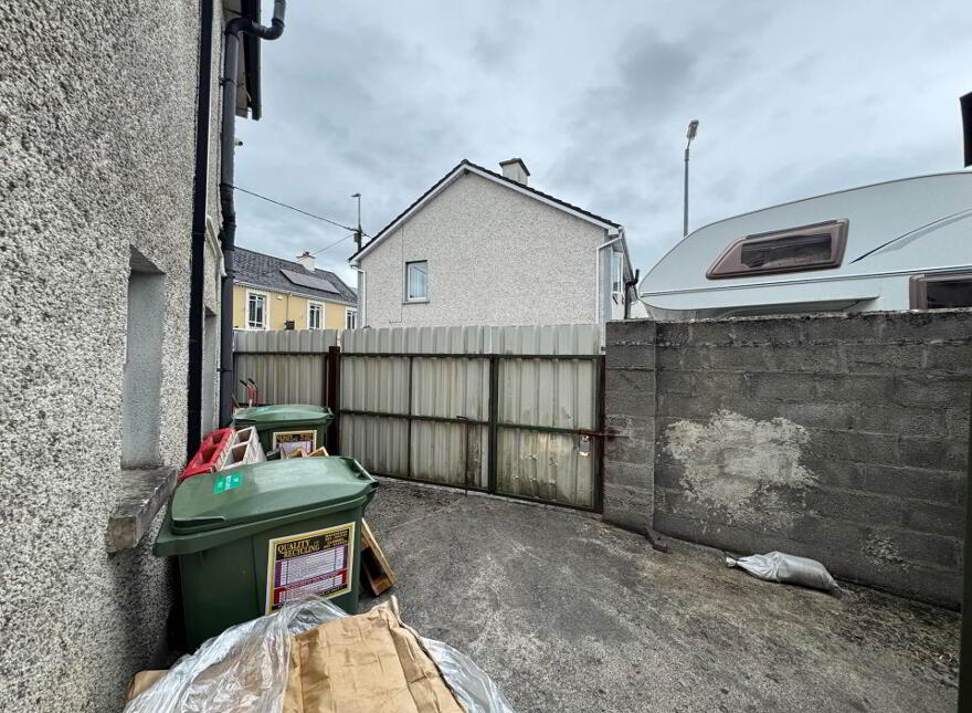 Carrick Street, Mullinahone, E41X759