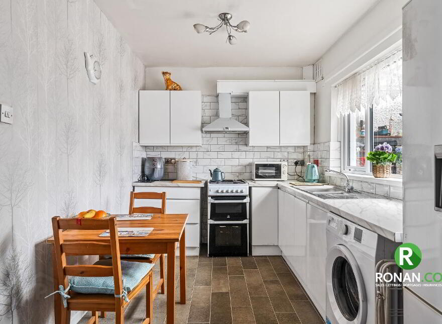 19 Beechmount Avenue, Strabane, BT82 9BD