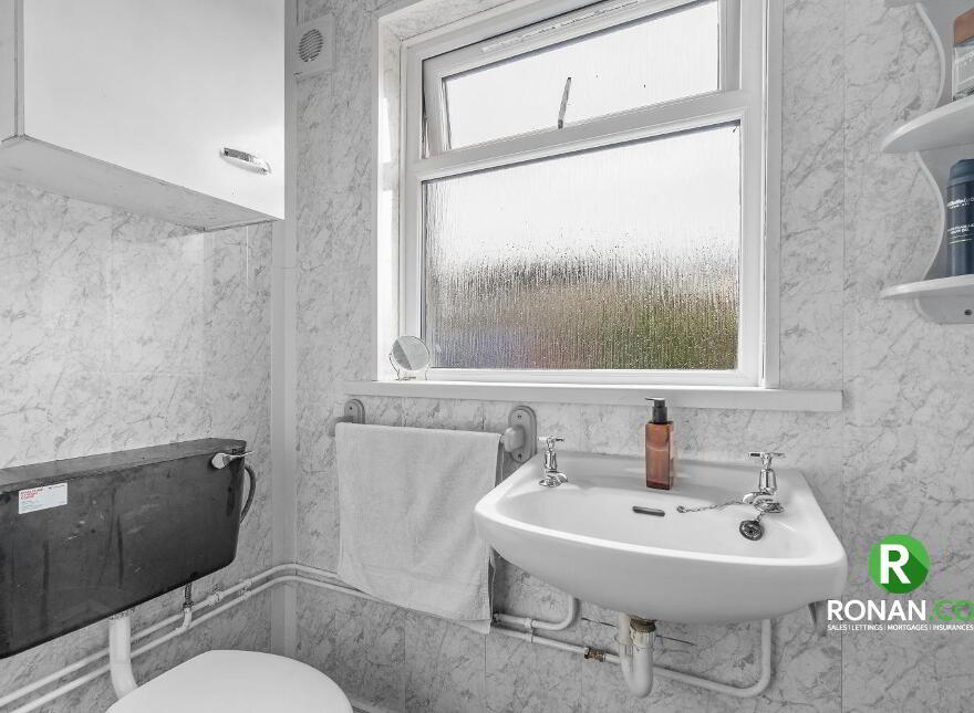 19 Beechmount Avenue, Strabane, BT82 9BD