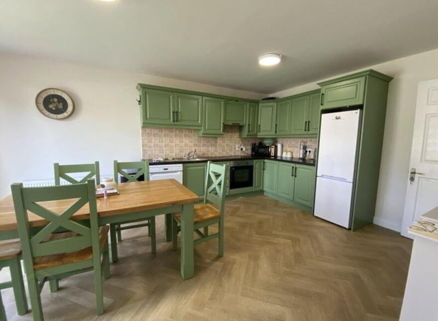 16 Derravaragh Court, Castlepollard, N91V6T8