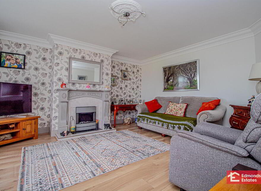 16 Loughan Hill, Ballymena, BT43 5LR
