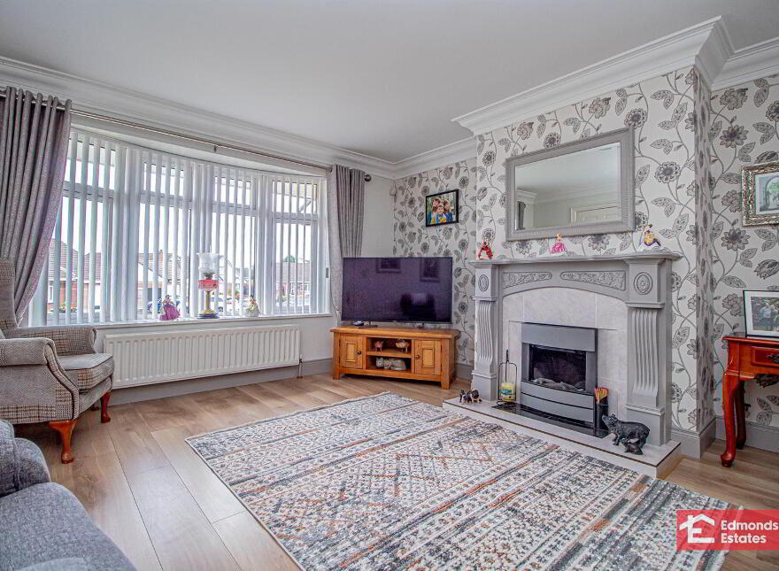 16 Loughan Hill, Ballymena, BT43 5LR