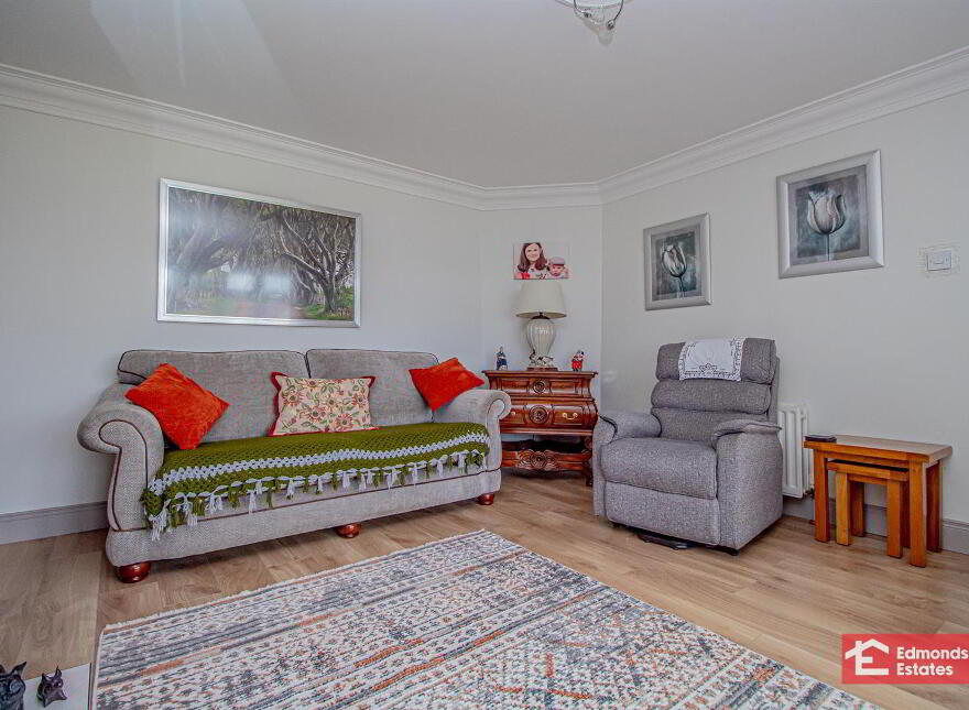 16 Loughan Hill, Ballymena, BT43 5LR