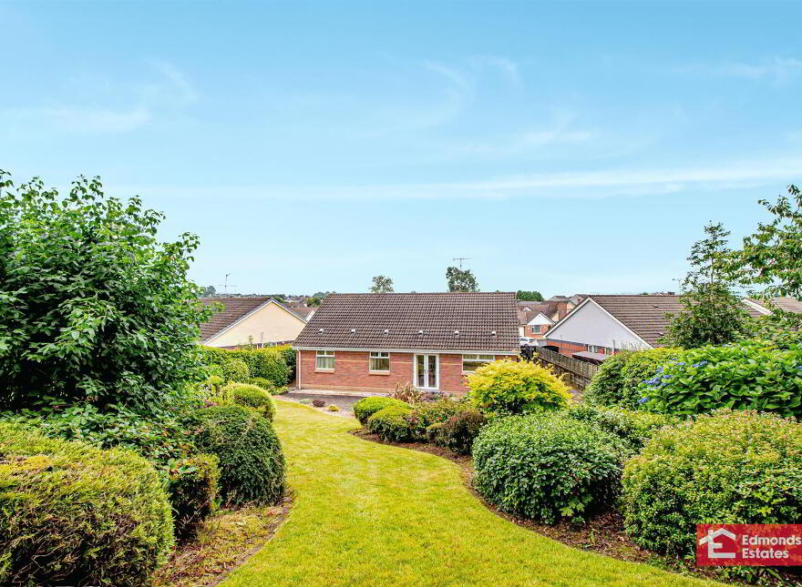 16 Loughan Hill, Ballymena, BT43 5LR