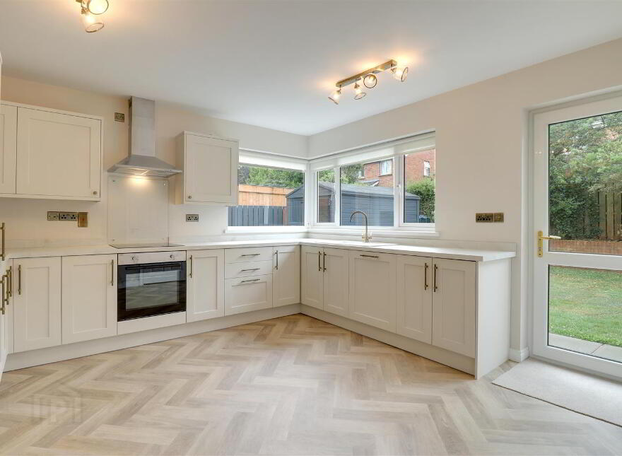 15 Demesne Drive, Ballywalter, Newtownards, BT22 2UJ