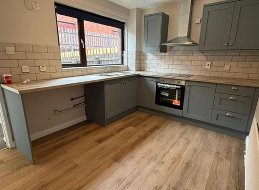 11 Lindsay Way, Belfast, BT7 1TS
