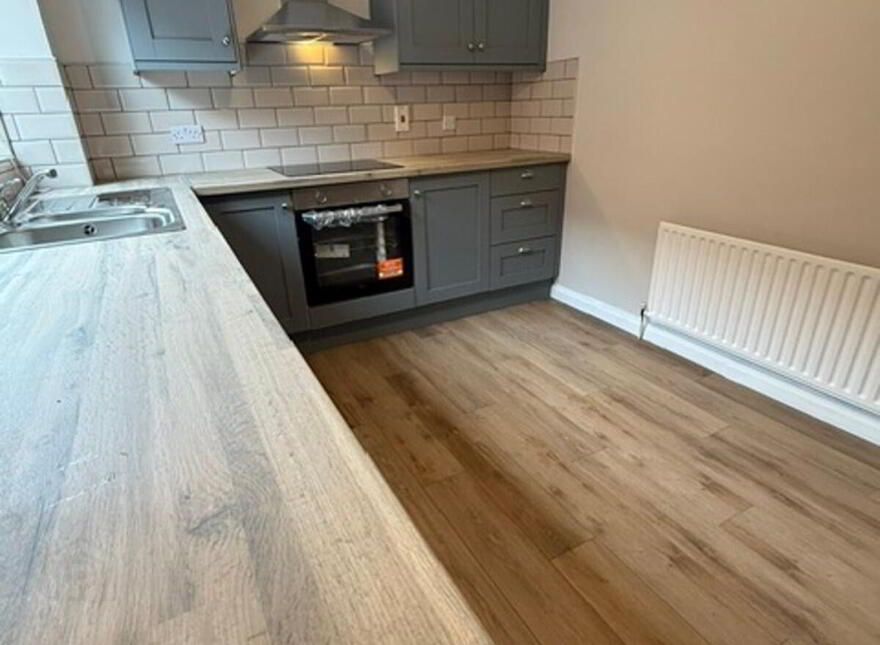 11 Lindsay Way, Belfast, BT7 1TS