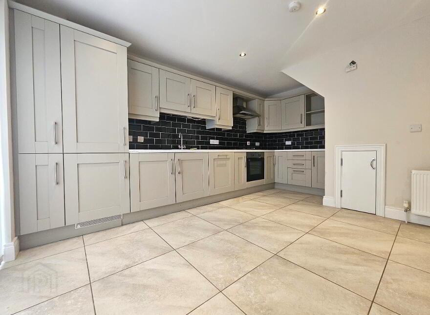 4 Windrush Manor, Antrim, BT41 4FJ