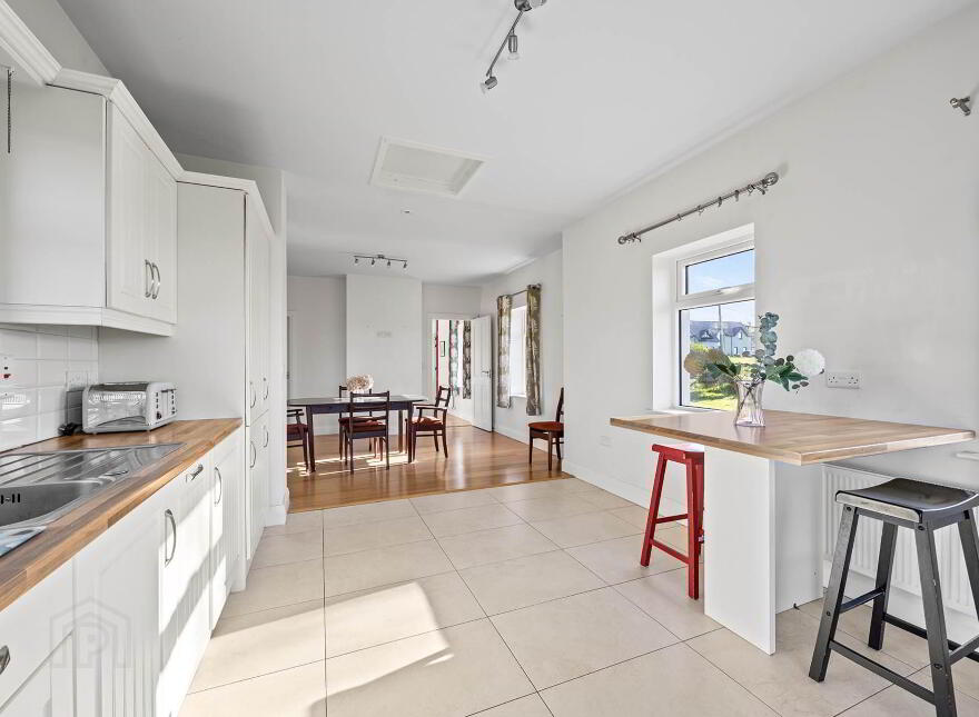 Saoirse, Clounkeen East, Rosscarbery, Leap, P81K443