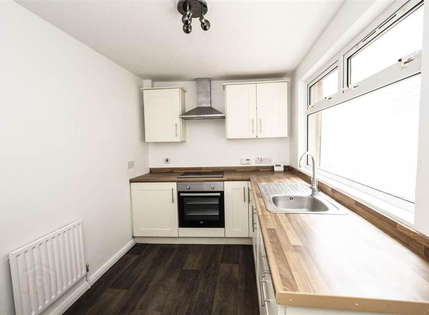 22 Tates Avenue, Belfast, Belfast, BT9 7BY