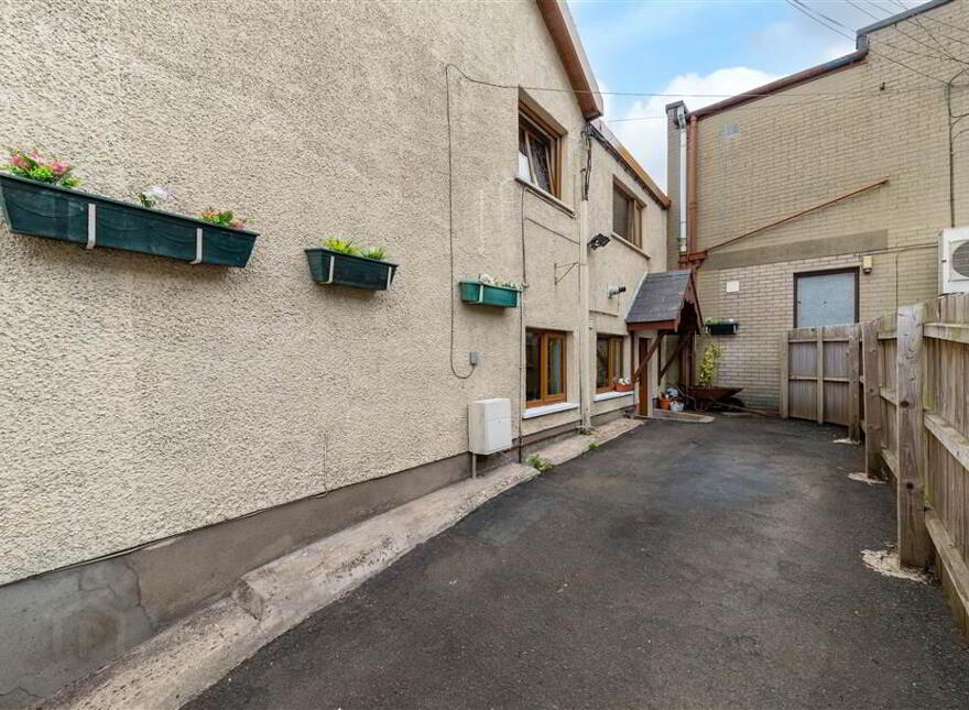 1 Auburn Street, Dunmurry, Belfast, BT17 9SA