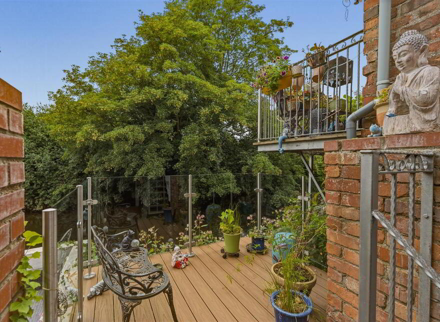 30 Riverside, Antrim, BT41 4BH