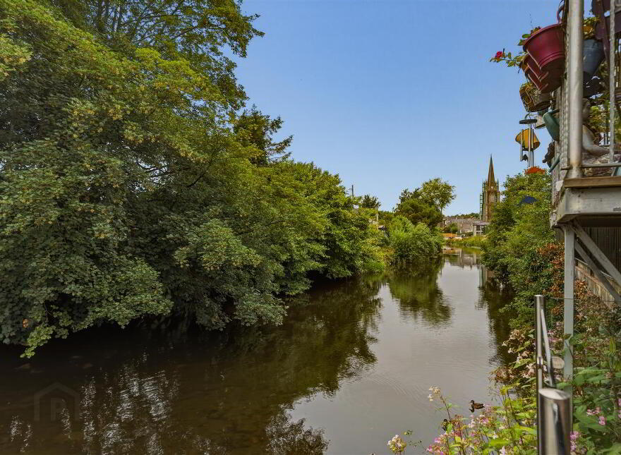 30 Riverside, Antrim, BT41 4BH
