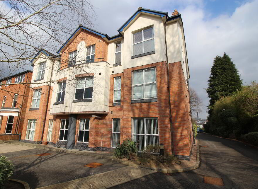 10 Derryvolgie Mews, 4 Derryvolgie Avenue, Belfast, BT9 6TQ
