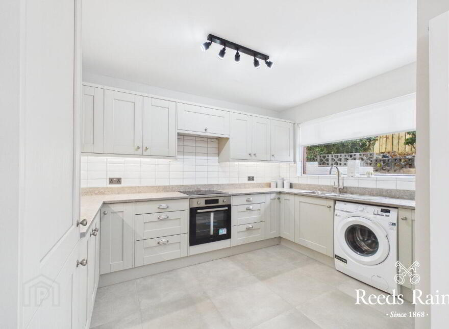 11 Glenview Avenue, Belfast, BT5 7LZ
