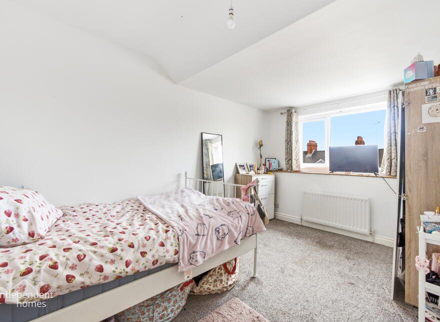 20 Station Road, Larne, BT40 3AA