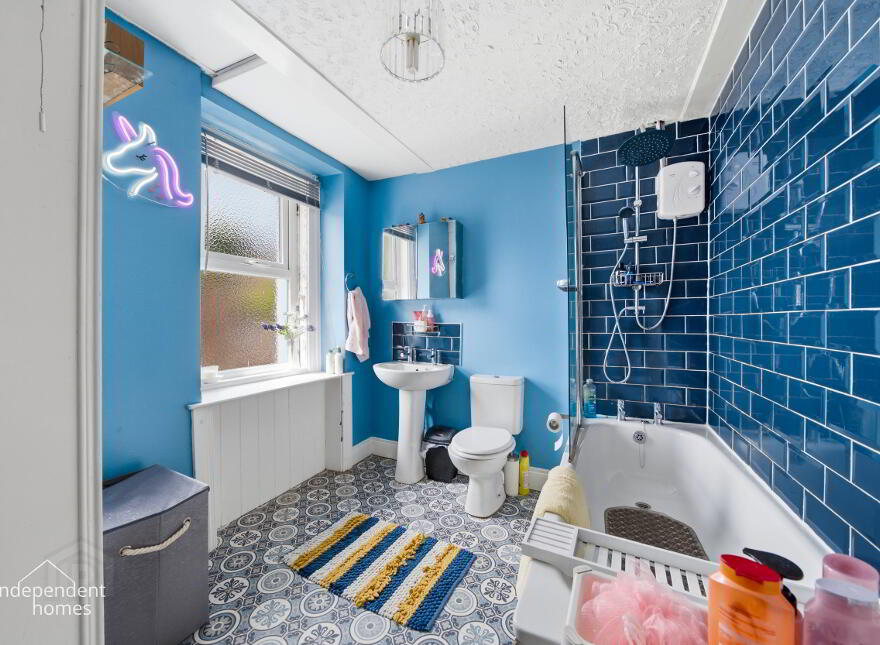 20 Station Road, Larne, BT40 3AA