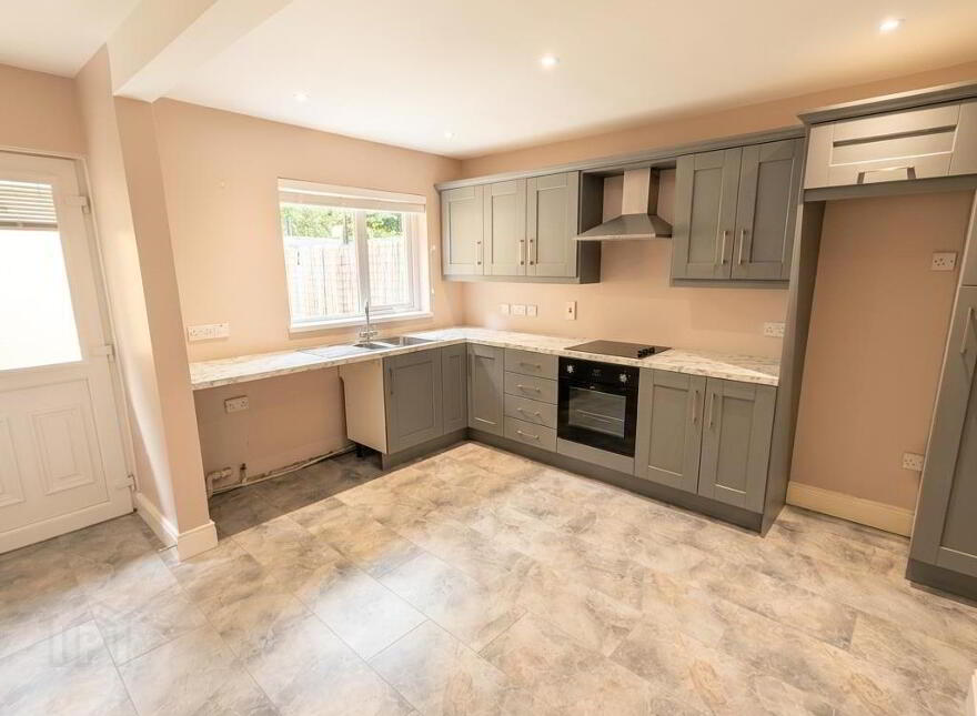 14 Woodside Gardens, Crossgar, BT30 9DA
