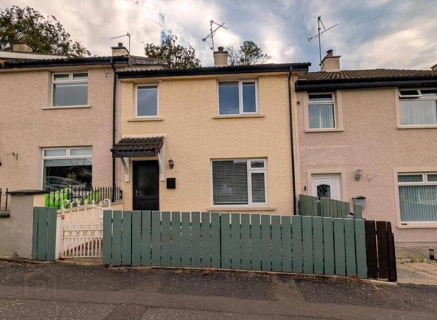 14 Woodside Gardens, Crossgar, BT30 9DA
