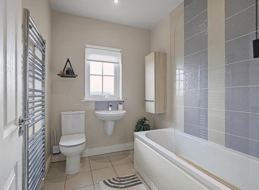 6 River Hill Crescent, Newtownards, BT23 7FQ