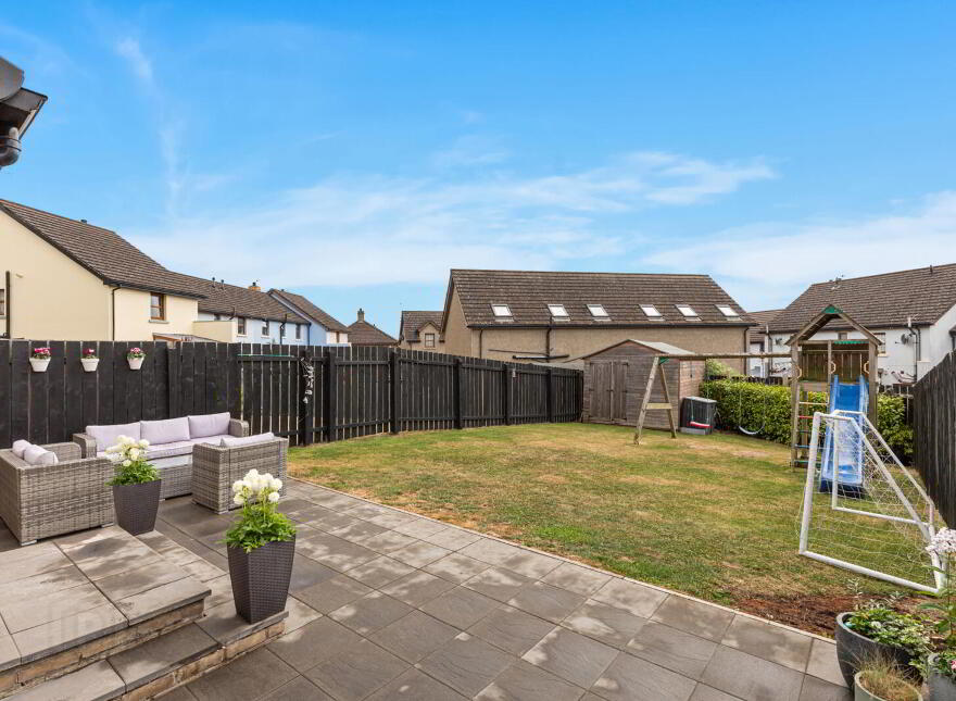 6 River Hill Crescent, Newtownards, BT23 7FQ