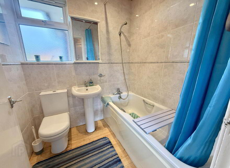 2 Gilnahirk Drive, Belfast, BT5 7DW