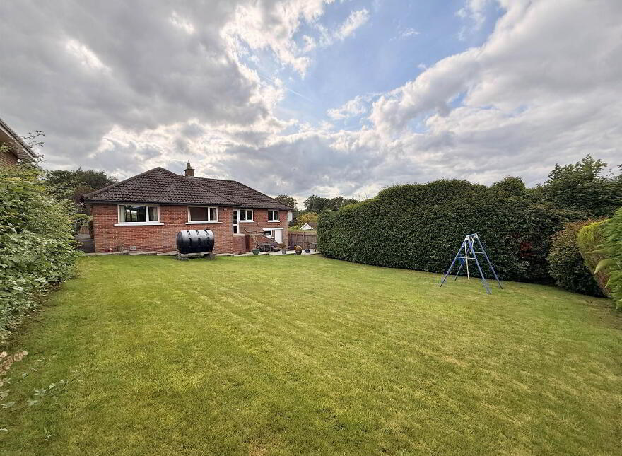 2 Gilnahirk Drive, Belfast, BT5 7DW