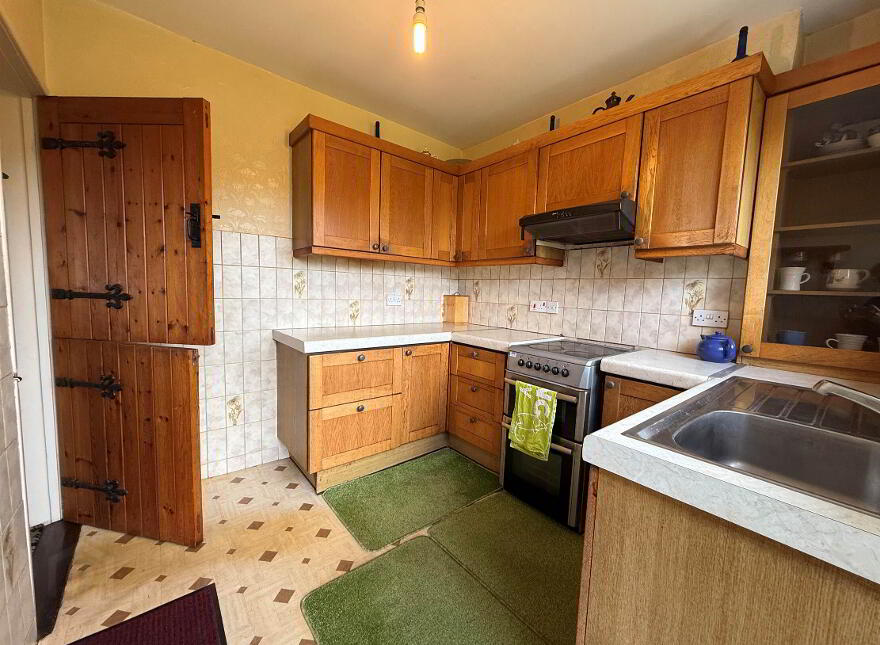 2 Gilnahirk Drive, Belfast, BT5 7DW